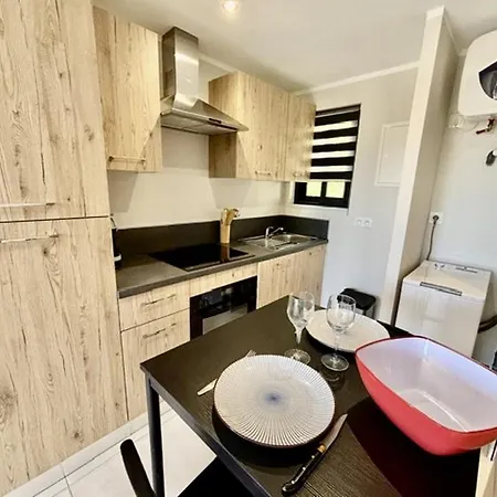 Cosy Au Coeur Du Lavandou Apartamento Le Lavandou